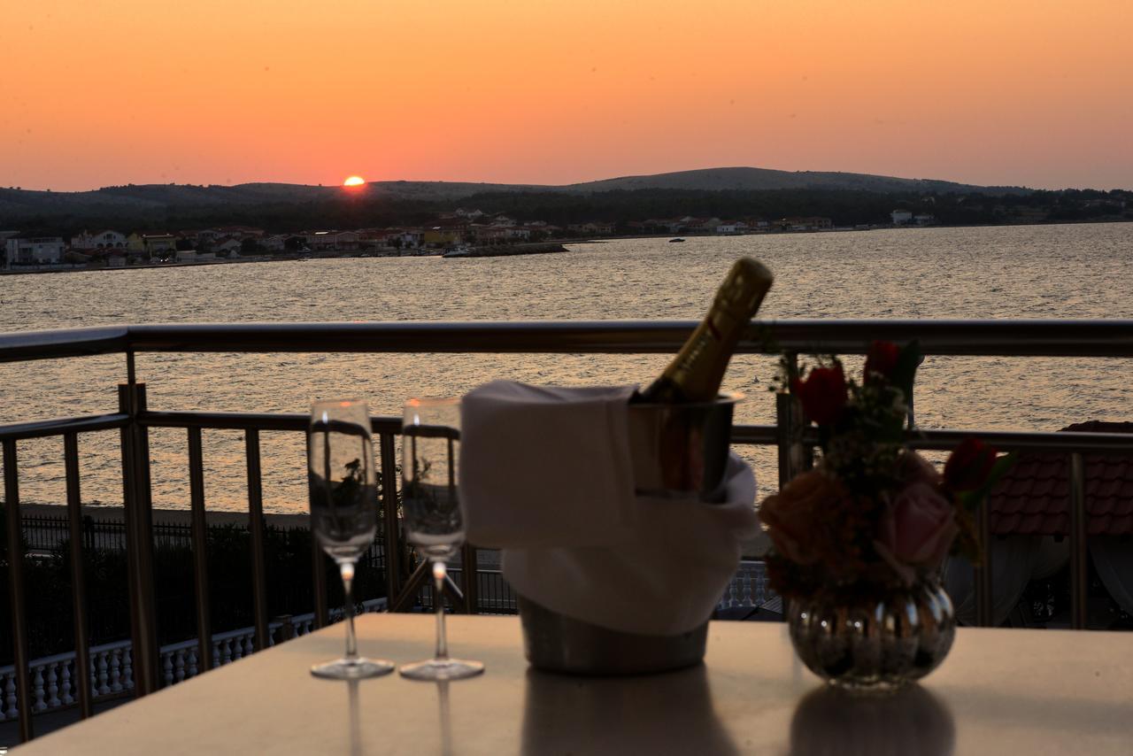 Sunset Deluxe Villa Vir Εξωτερικό φωτογραφία